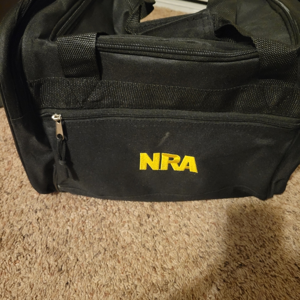NRA Duffle bag like new